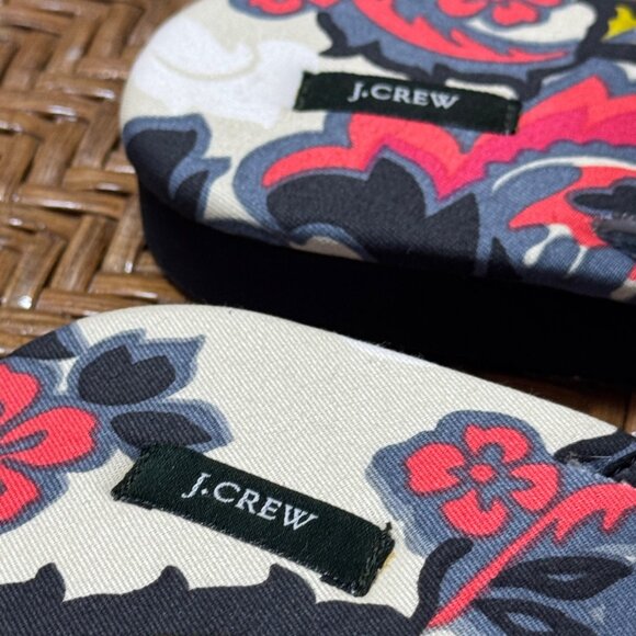 J.Crew Flip Flops Floral Print Fabric Upper Rubber Sole Size 10 - Picture 4 of 5